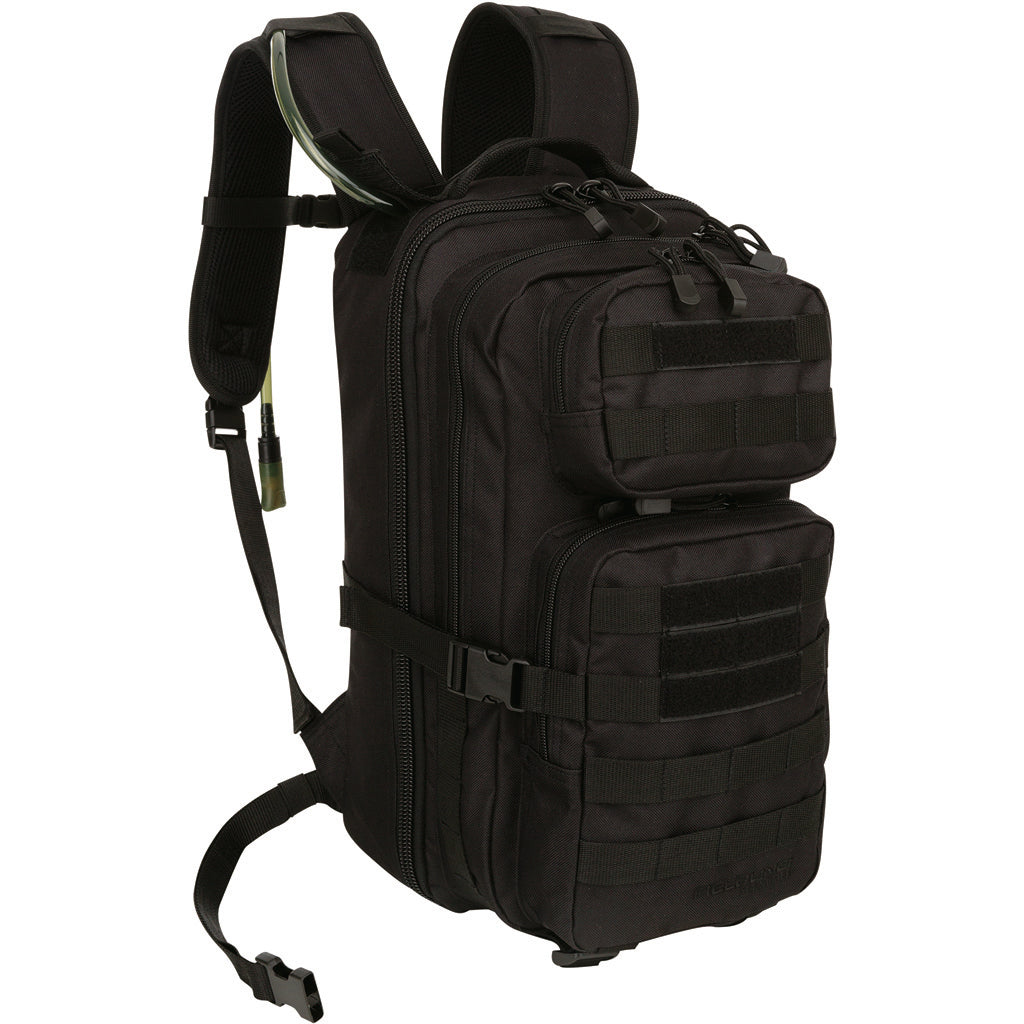 Fieldline Surge Hydration Pack in Black