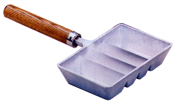 Lee 4-Cavity Ingot Mold with Wood Handle for Bullet Casting