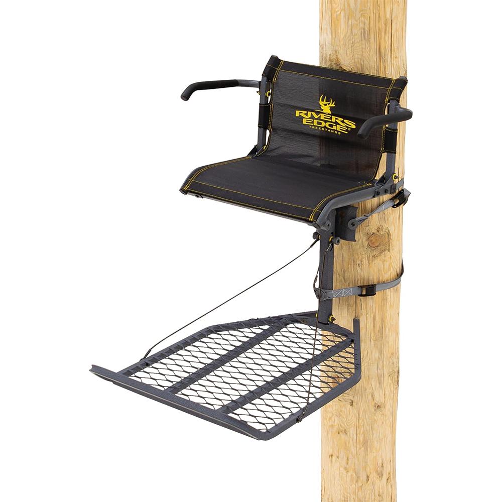 Rivers Edge Lounger Hang-On Treestand in Black