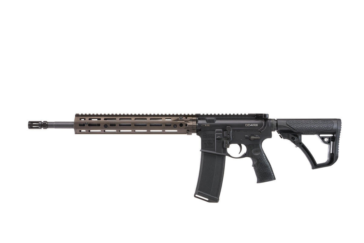 Daniel Defense 0219103270047 DD4 RIII 5.56x45mm NATO 16" 30+1, Black Rec/Furniture, OEM Stock & Grip, 12.50" FDE M-Lok Handgaurd, Ambi Controls