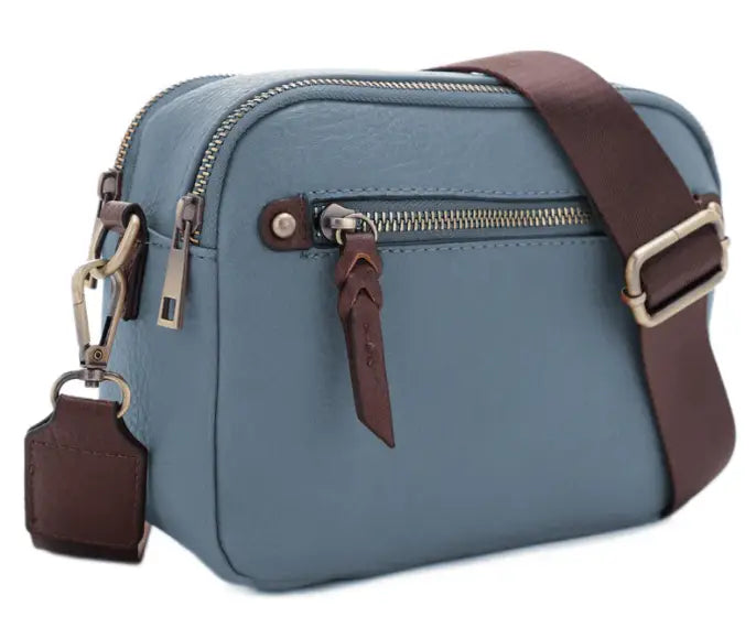 Jessie & James Beverly Concealed Carry Crossbody Camera Bag 8.75x6.5x3 - Teal